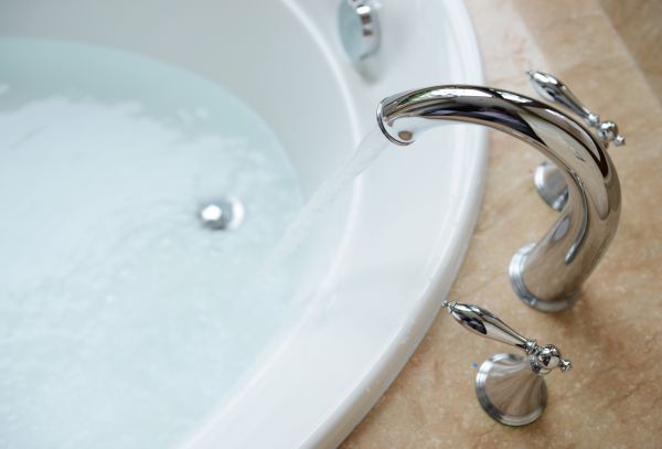 Cost of Tub Faucet Replacement in Sun City Center
